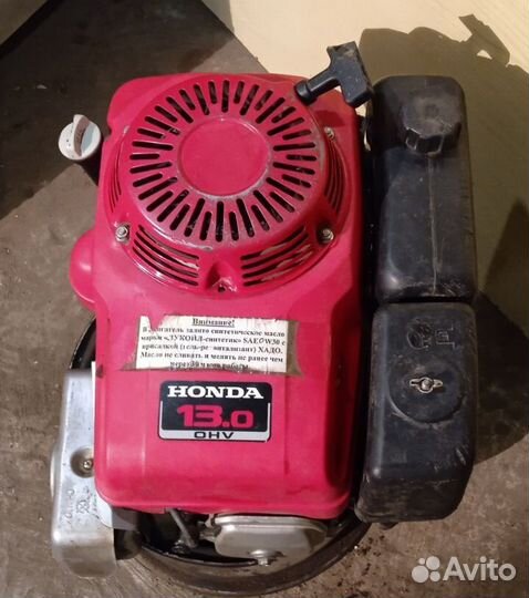 Двигатель Honda GXV390