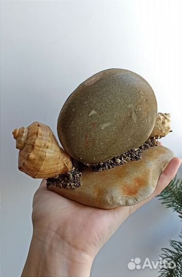 Сувенир из натуральных камней и ракушек Геленджик