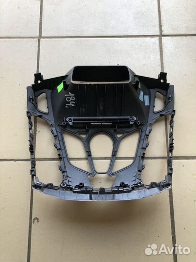 Накладка центральной консоли Ford Focus 3