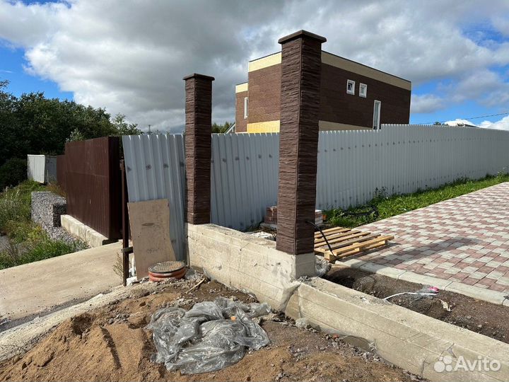 Кованый забор для частного дома