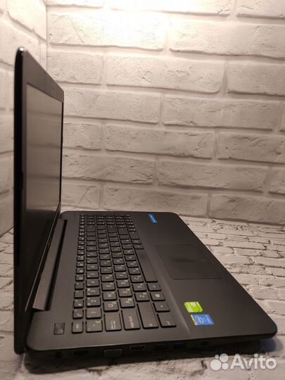 Asus c SSD/intel 5го пок/Nvidia 920M/8GB Озу/500GB