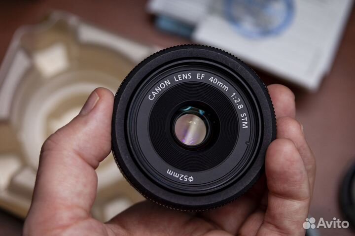 Объектив Canon EF 40mm f2.8 STM