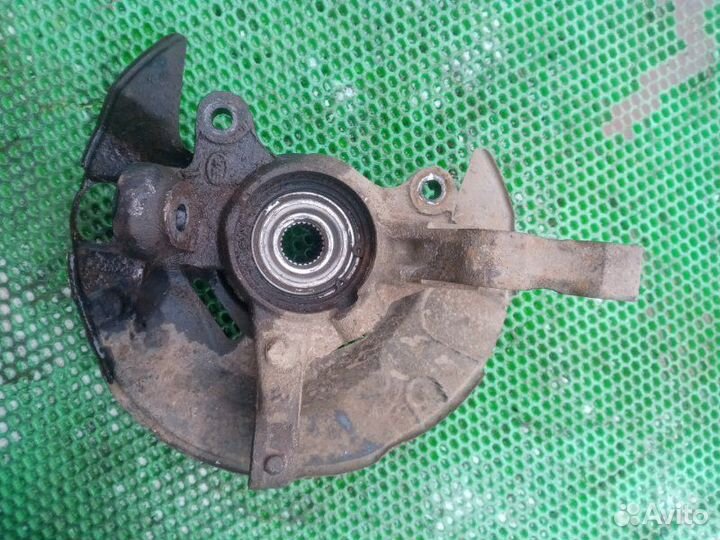 Кулак поворотный передний правый Lifan Solano 620