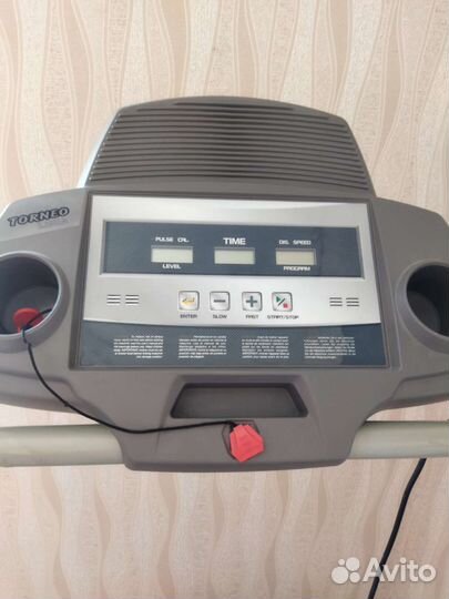 Электрическая беговая дорожка Torneo Linia T-203