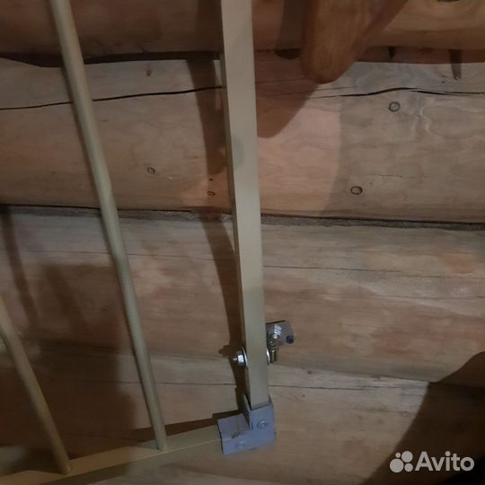 Ворота безопасности для лестницы