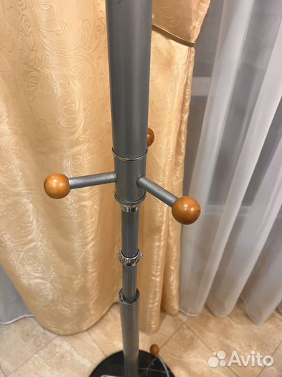 Вешалка напольная