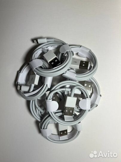 Зарядка на iPhone провод