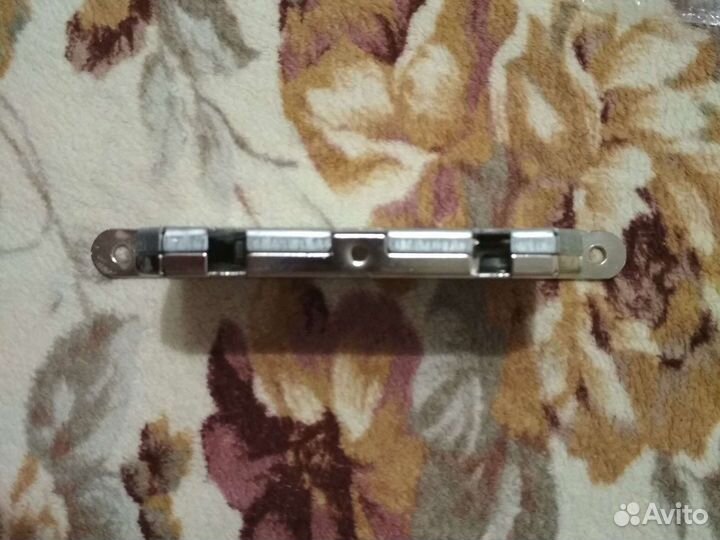 Замки дверные врезные 4 шт