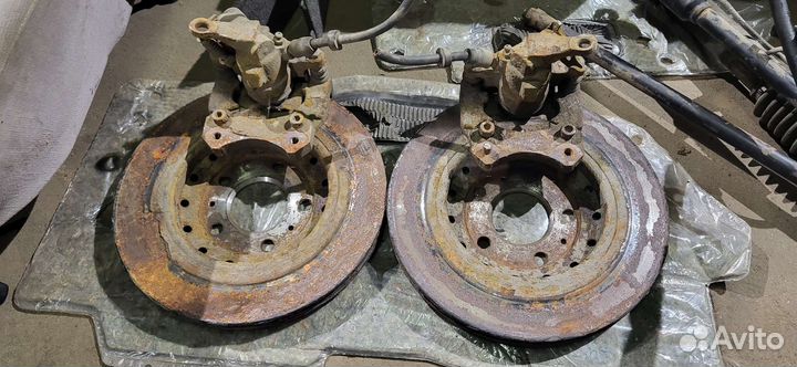 Задние поворотные кулаки Ауди S6c4 S4c4