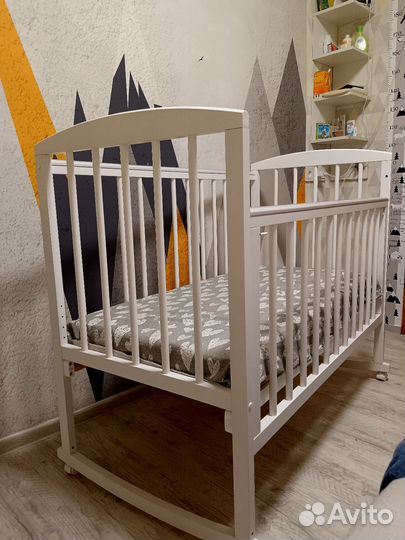 Кроватка детская для новорождённых