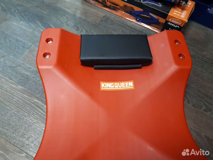 Лежак подкатной пластик Kingqueen