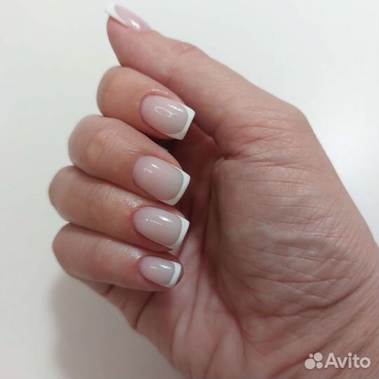 Маникюр с покрытием гель-лак