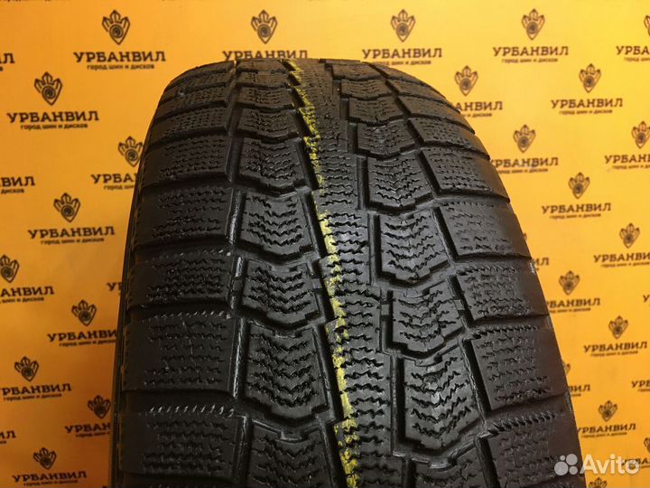 Pirelli Winter Ice Control 205/60 R16 96T