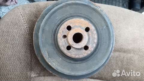Шкив Ауди 100 с3