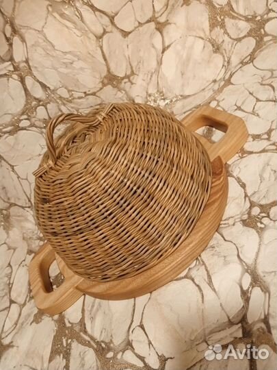 Плетеная хлебница из бумажной лозы