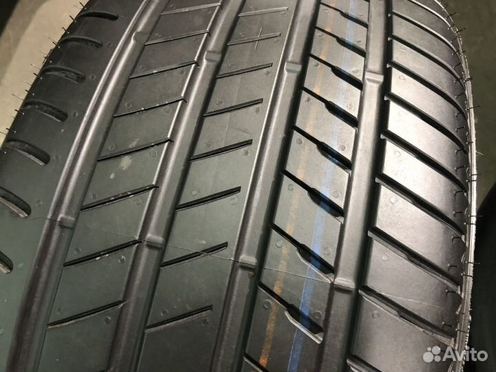 Bridgestone Alenza 001 275/45 R20 и 305/40 R20 110Y