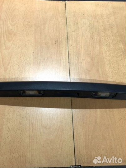 Молдинг багажника Ford Focus 2 хэтчбек с дефектом