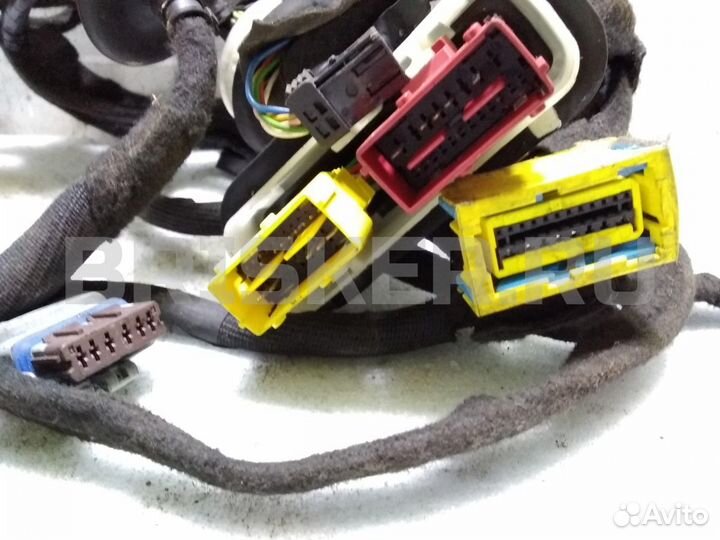 Проводка двери левой Пежо 3008 1