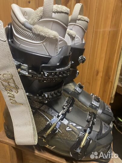 Горнолыжные ботинки