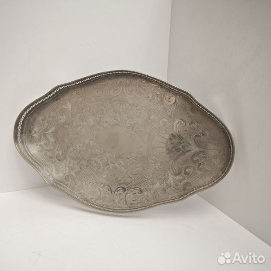 Поднос на ножках Sheffield серебрение