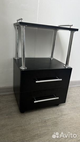 Косметологический столик