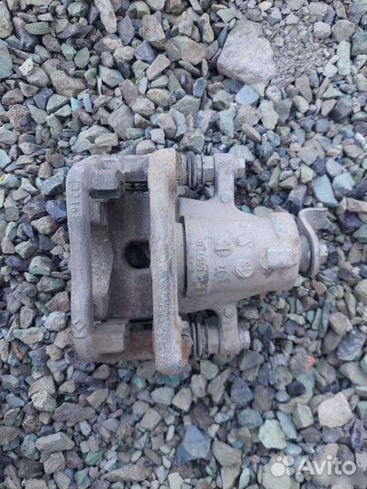 Суппорт задний левый правый Kia Ceed i30