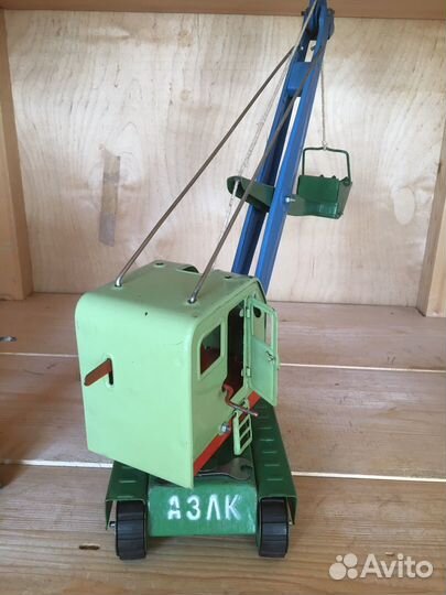 Игрушка экскаватор СССР