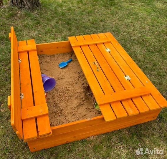 Песочница с крышкой