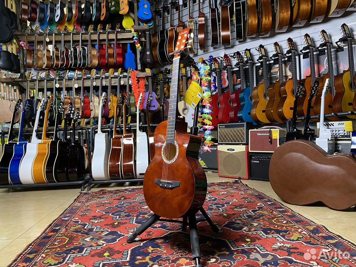 Акустическая гитара