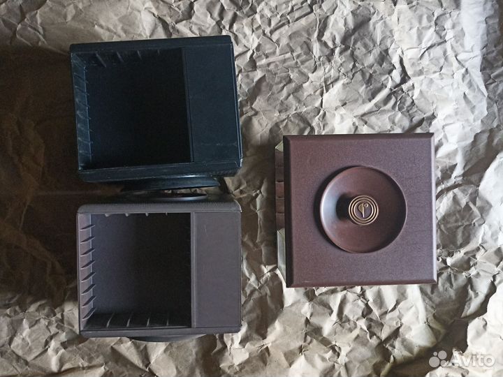 Подставки для аудиокассет 4 штуки