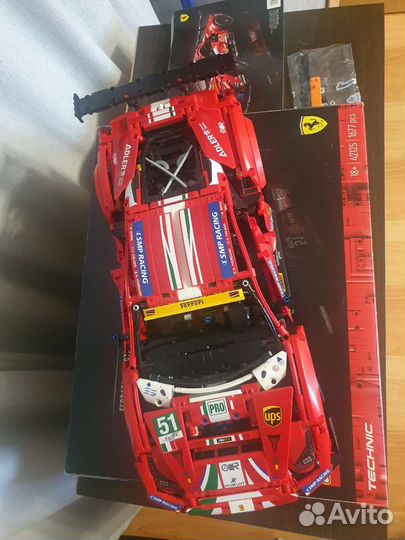 Lego Technic Ferrari 488 GTE