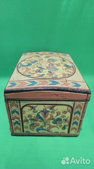Сундук деревянный старинный 