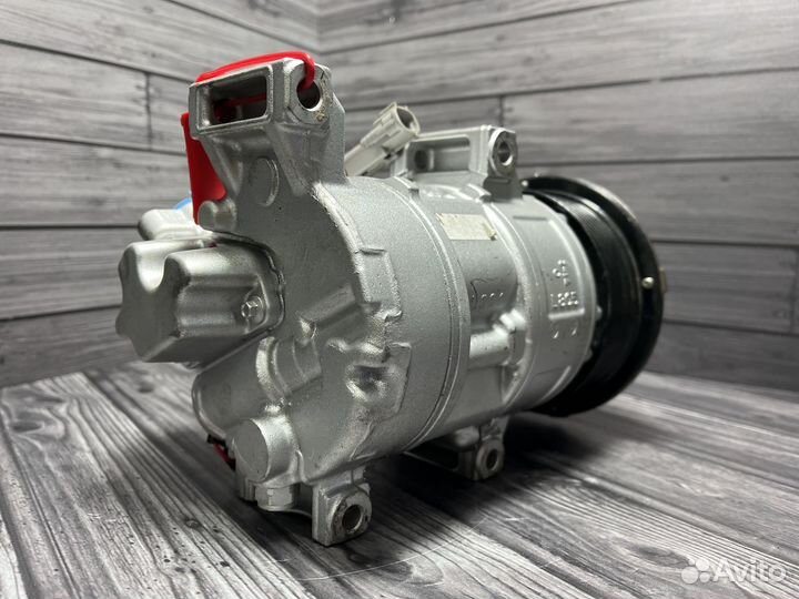 Компрессор кондиционера Toyota Avensis (03-09)