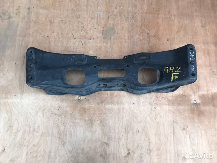 Передняя балка подрамник Legacy Forester Impreza