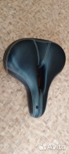 Седло для велосипеда широкое