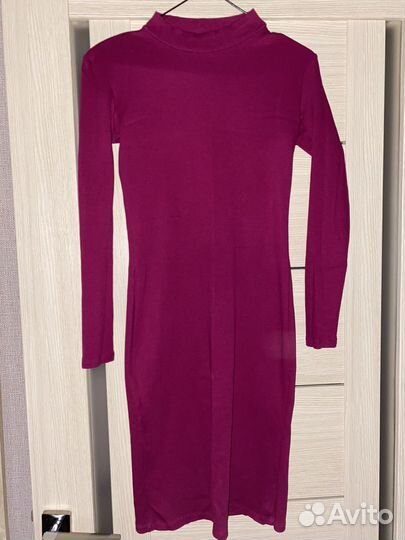 Продам 2 больший пакета женских вещей