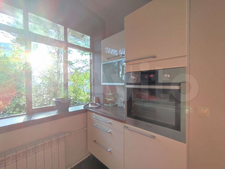 2-к. квартира, 56 м², 2/3 эт.