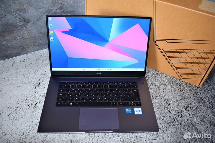 Ноутбук huawei на Core i3-1115G4/ IPS/ на гарантии