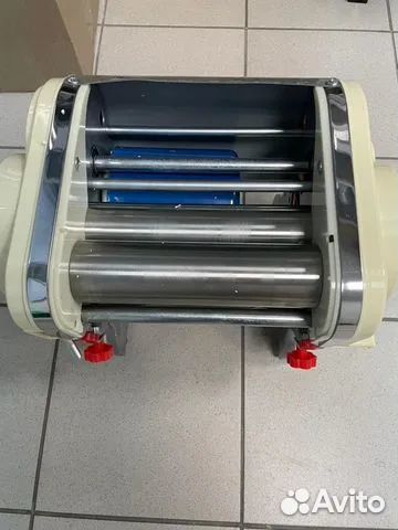 Тестораскатка-лапшерезка DHH-220C