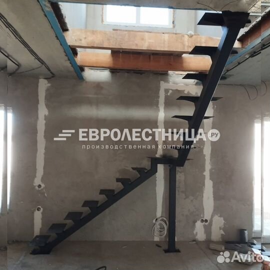 Лестница на монокосоуре