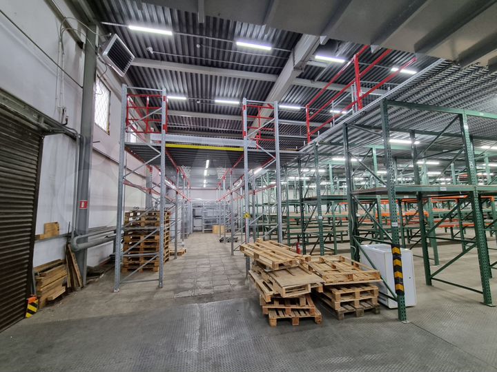 Аренда склада, отапливаемого 1440 м2 Со стеллажами