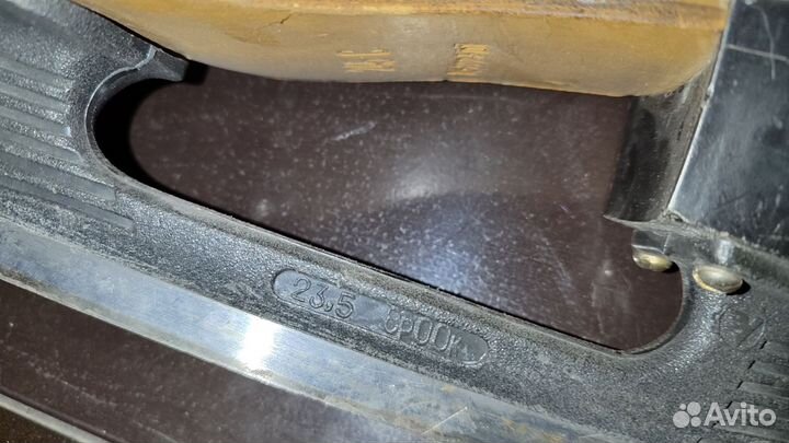 Коньки для фигурного катания