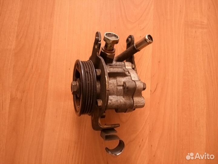 Насос гур Nissan cube