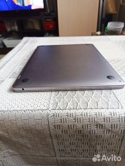 В идеале Macbook pro 13 2017 retina