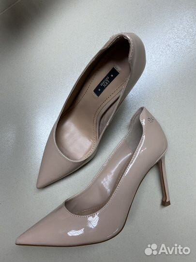 Туфли лодочки бежевые 37