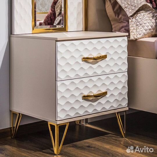 Тумбочка прикроватная Лара