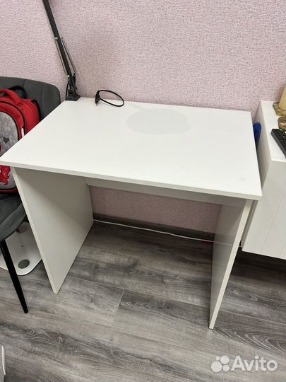 Письменный стол IKEA