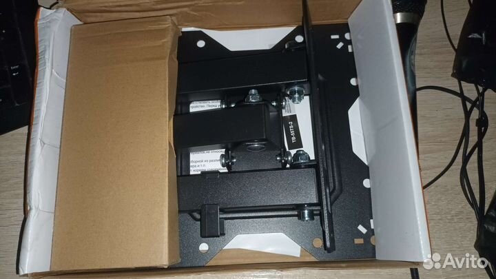 Кронштейн для телевизора поворотный