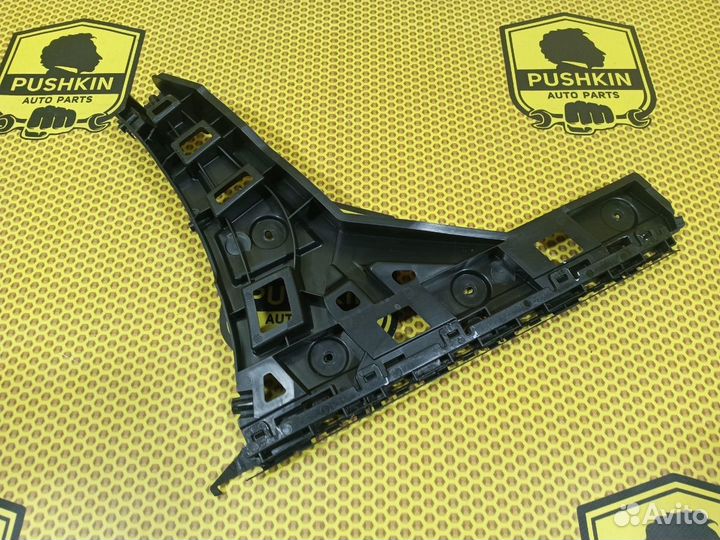 Крепление бампера заднее правое Volkswagen Jetta