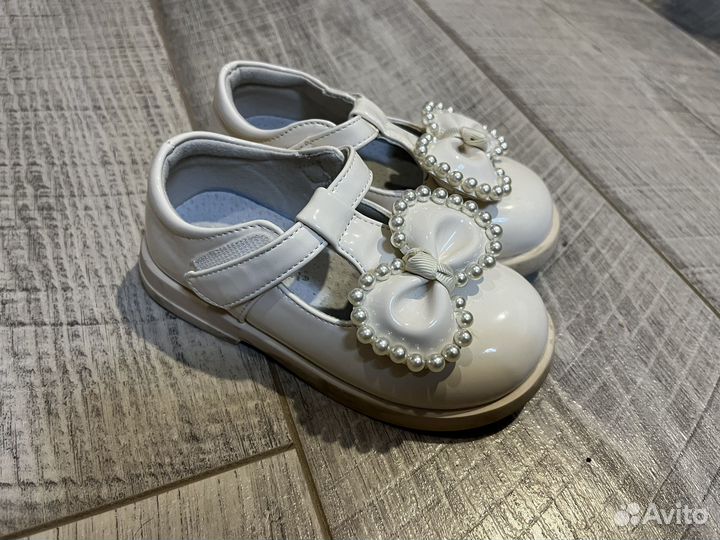 Туфли доя девочки 25 размер